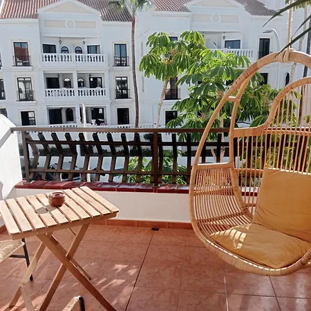 Greatly Located With Heated Pool, Cristianos