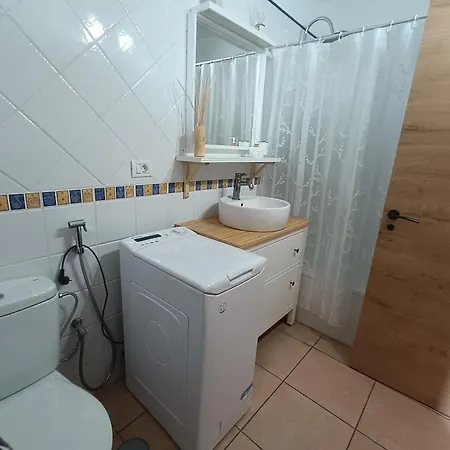 Greatly Located With Heated Pool, Cristianos Apartment Los Cristianos (Tenerife)