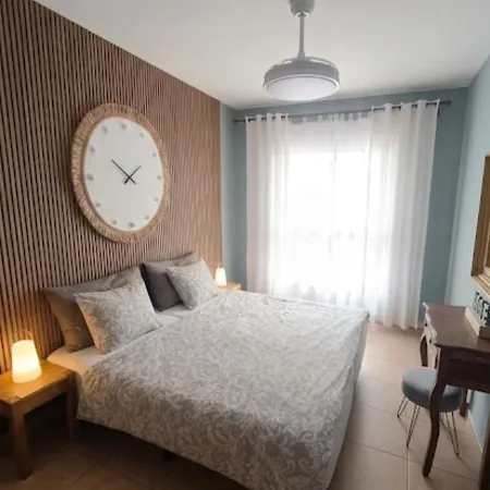 Greatly Located With Heated Pool, Cristianos Apartamento *