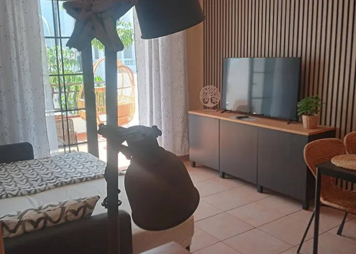 Greatly Located With Heated Pool, Cristianos Los Cristianos (Tenerife)