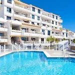 شقة Greatly Located With Heated Pool, Cristianos