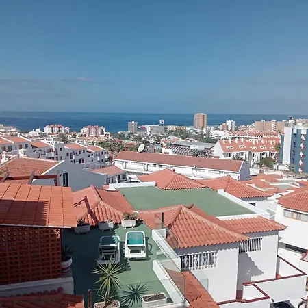 Greatly Located With Heated Pool, Cristianos