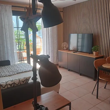 Greatly Located With Heated Pool, Cristianos Los Cristianos (Tenerife)