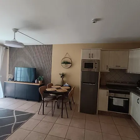 Daire Greatly Located With Heated Pool, Cristianos Los Cristianos (Tenerife)