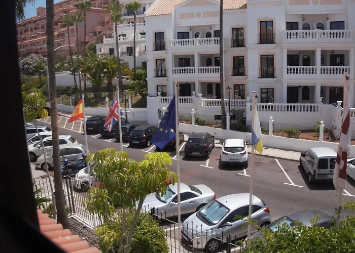 Lejlighed Greatly Located With Heated Pool, Cristianos *