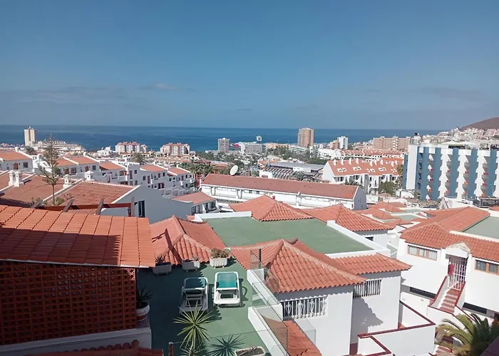 Greatly Located With Heated Pool, Cristianos