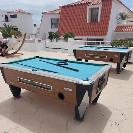Apartamento Greatly Located With Heated Pool, Cristianos Los Cristianos (Tenerife)